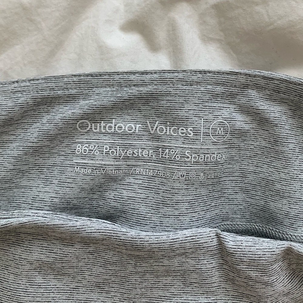 Outdoor Voices 3/4 Warmup Leggings